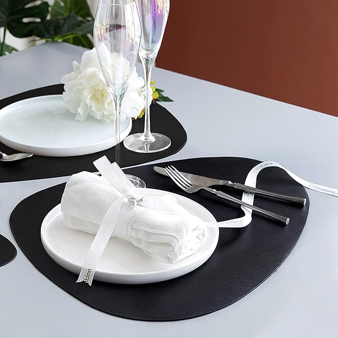 Black Placemats Set of 2, Faux Leather Placemats, Valentines Day Table Mats Set of 2, Wipeable Washable Placemat for Round Table, Mats for Kitchen Dining Patio Heat Resist Easy to Clean