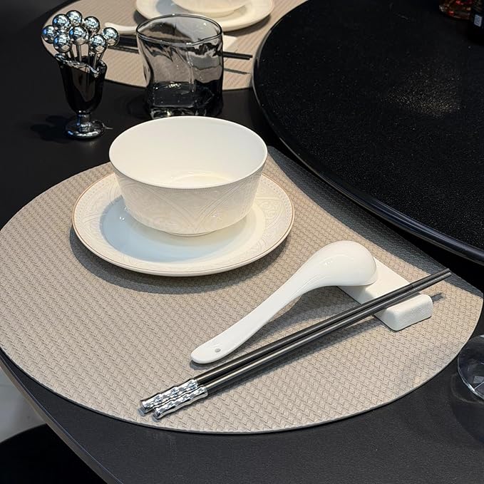 Faux Leather Placemats Set of 6, PU Heat Resistant Dining Table Mats, Waterproof Wipeable Non-Slip Place Mats for Kitchen Dining Table Decoration, Grey