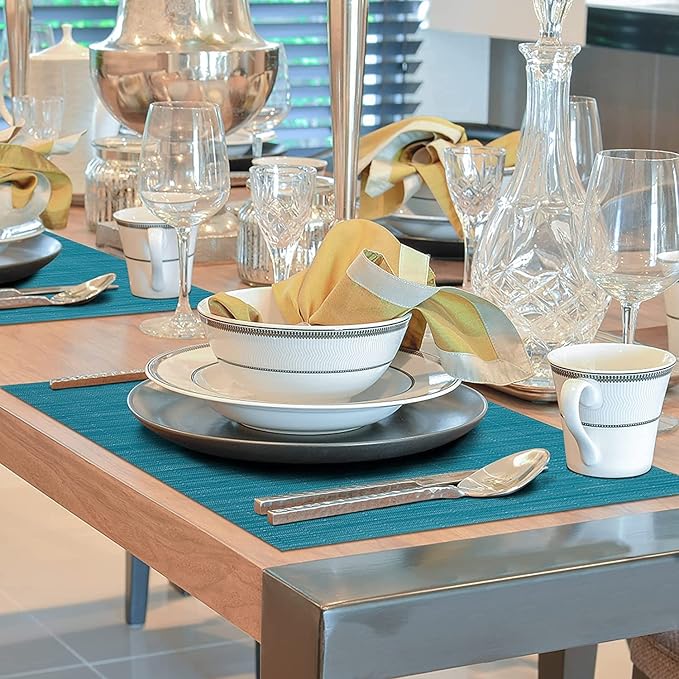 Winknowl Placemats, Washable Vinyl Woven Indoor and Outdoor Heat Stain and Water Resistant Elegant Table Mats for Dining Table Set of 8 (Blue)
