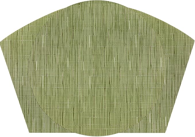 SHACOS Round Table Placemats Set of 7 Wedge Placemat with Centerpiece Round Mat Heat Resistant Table Mats Wipe Clean (7, Green)