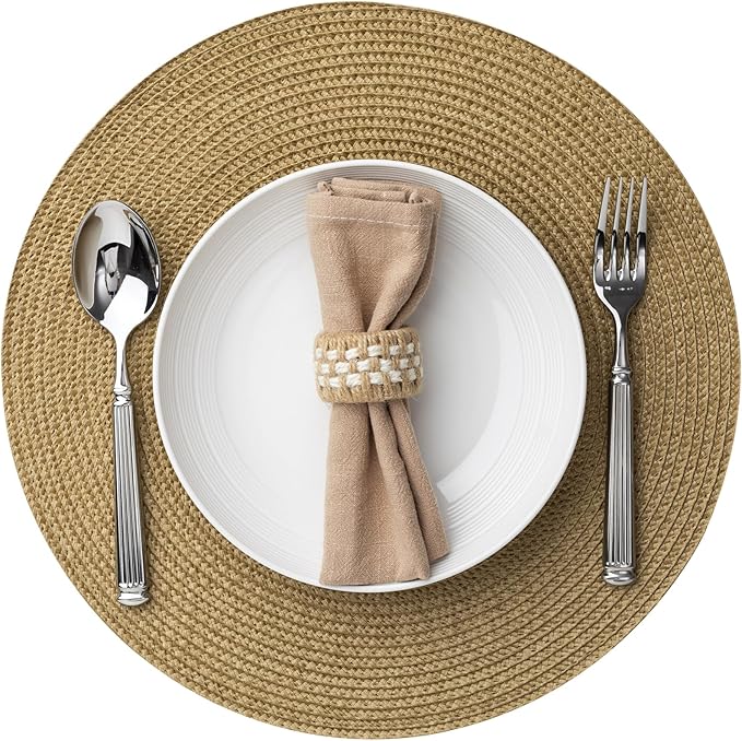 Round Placemats Set of 8 Plastic Woven Placemats Washable Wipeable Table Mats for Dining Table Heat Resistant Non-Slip Circle Place Mats (Tan)