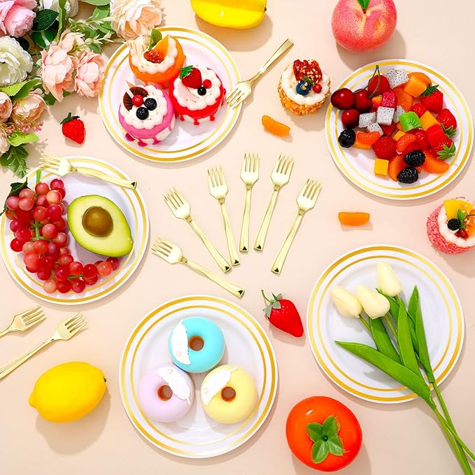 Eccliy 400 Pieces Plastic Cake Plates with Dessert Forks, 7.5 Inch Disposable Plastic Plates Appetizer Plates Salad Plates Party Plates Heavy Duty for Wedding Reception Parties Holidays (Gold)