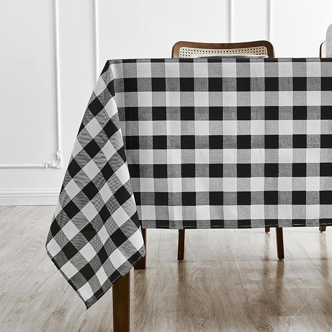BALCONY & FALCON Gingham Table Cloth Rectangle – Machine Washable Wrinkle-Free Buffalo Checkered Tablecloth for 6ft 8ft Tables, Outdoor Picnic, Party, Kitchen Dining Decor (Black White, 55x71 Inch)