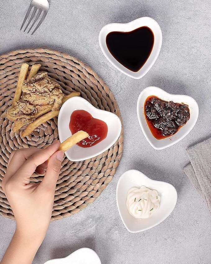 UIBFCWN 20 Pack Soy Sauce Dishes, White Heart Shaped Dip Bowls, Individual Dip Sauce Bowls, Small Serving Bowls for Side Dishes, Ketchup, Valentine's Day Wedding Party - 1oz
