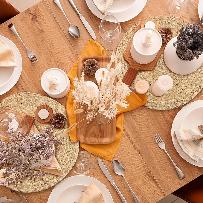 Kochorie Set of 6 Round Woven Placemats 13.5-Inch Natural Water Hyacinth Plant Placemats Hand-Woven Boho Rattan Placemat Wicker Weave Table Mats for Home Dinner Plates Holiday Supplies