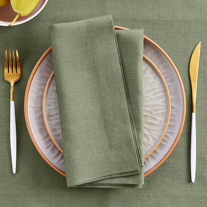 Solino Home Linen Napkins Set of 4-100% Pure Linen Oil Green Dinner Napkins Cloth 20 x 20 Inch for Spring, St Patricks Day, Easter - Fete, Handcrafted and Machine Washable