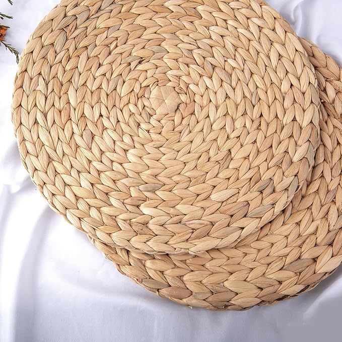 13.5" Water Hyacinth Woven Round Placemats Set of 6 - Wicker Boho Farmhouse Placemats - Rattan Table Mats for Dining Table, Wedding, Home