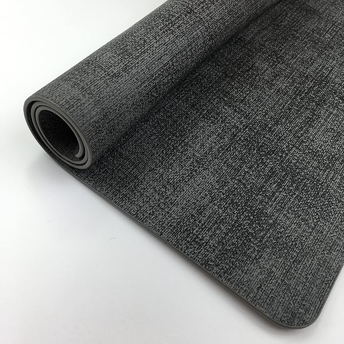 WAZAIGUR Waterproof Easy to Clean Non-Slip Heat Resistant Thick Faux Leather Placemats for Dining Table Set of 8,Grey