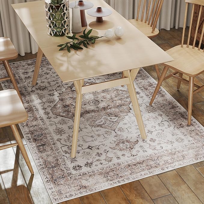 HOMCOM Washable Area Rug, 4'x6' Vintage Indoor Distressed Carpet, Retro Floor Cover Foldable, Floral Print Mat for Living Room, Bedroom, Dining Room, Tan